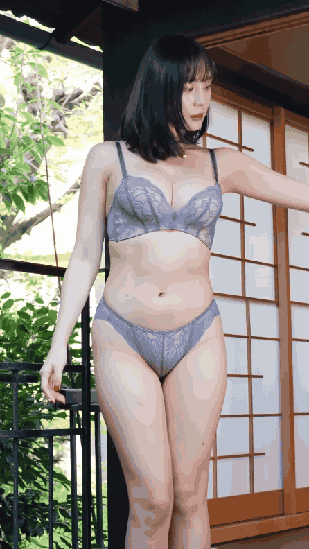 야한 회색 브라팬티 입고 체크 테니스치마 룩북 꽃빵