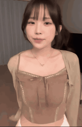 잔망스럽게 탕탕후루 추는 우정잉 뽀얀 복부 야꼽 노출