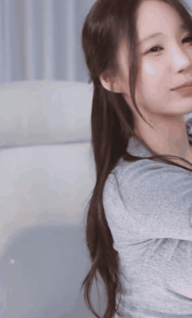 삐져나온 검정 브라 본인 가슴 찌르는 연나비 ㅗㅜㅑ