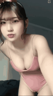 사타구니 다 보이는 핑크 하이레그 바니걸 고라니율 ㄷㄷ